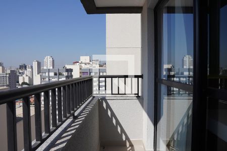 Varanda de kitnet/studio para alugar com 1 quarto, 25m² em Pinheiros, São Paulo