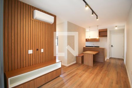 Sala de apartamento para alugar com 2 quartos, 75m² em Indianópolis, São Paulo