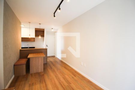 Sala de apartamento para alugar com 2 quartos, 75m² em Indianópolis, São Paulo