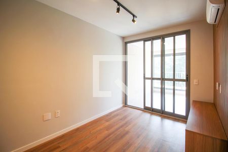 Sala de apartamento para alugar com 2 quartos, 75m² em Indianópolis, São Paulo