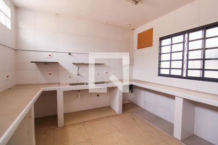 Casa à venda com 180m², 3 quartos e 4 vagasÁrea externa