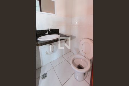 Lavabo de casa para alugar com 3 quartos, 130m² em Vila Macedopolis, São Paulo