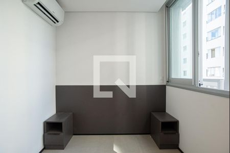 Sala/Quarto de kitnet/studio para alugar com 1 quarto, 17m² em Consolação, São Paulo