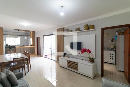Salas de casa à venda com 3 quartos, 350m² em Jardim Carlos Lourenço, Campinas