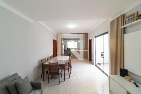 Salas de casa à venda com 3 quartos, 350m² em Jardim Carlos Lourenço, Campinas
