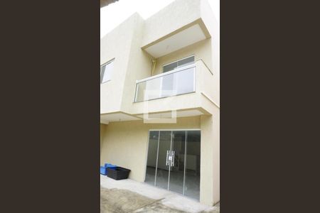 Casa de condomínio à venda com 220m², 3 quartos e 5 vagasFachada da Casa