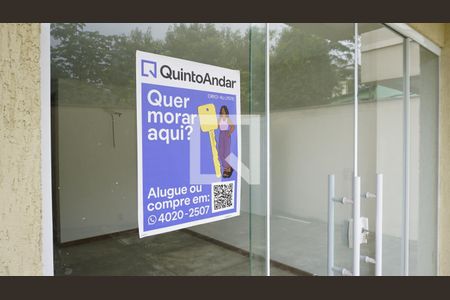 Casa de condomínio à venda com 220m², 3 quartos e 5 vagasPortão Entrada