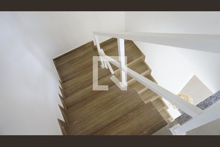 Casa de condomínio à venda com 220m², 3 quartos e 5 vagasEscada Segundo Andar