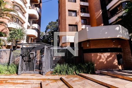 Apartamento para alugar com 259m², 5 quartos e 4 vagas Apartamento para alugar com 259m², 5 quartos e 4 vagasFachada e portaria