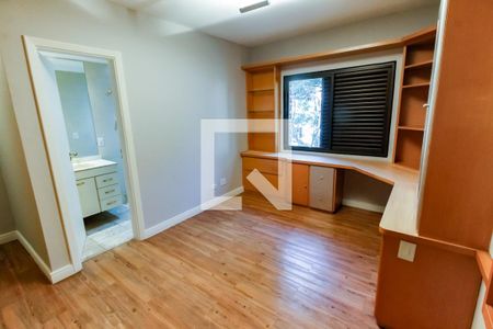 Apartamento para alugar com 259m², 5 quartos e 4 vagas Apartamento para alugar com 259m², 5 quartos e 4 vagasSuíte 3
