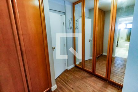 Apartamento para alugar com 259m², 5 quartos e 4 vagas Apartamento para alugar com 259m², 5 quartos e 4 vagasCloset da suíte 2