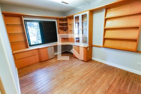 Apartamento para alugar com 259m², 5 quartos e 4 vagas Apartamento para alugar com 259m², 5 quartos e 4 vagasSuíte 3