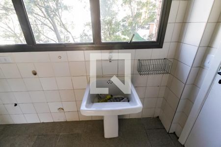 Apartamento para alugar com 259m², 5 quartos e 4 vagas Apartamento para alugar com 259m², 5 quartos e 4 vagasDetalhe da area de serviço