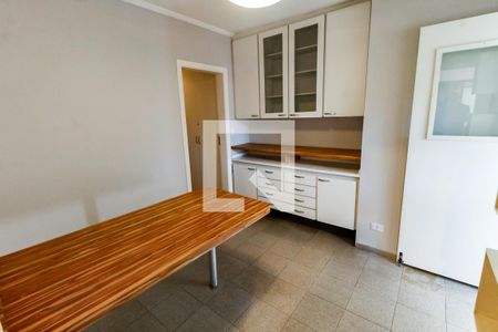 Apartamento para alugar com 259m², 5 quartos e 4 vagas Apartamento para alugar com 259m², 5 quartos e 4 vagasCopa