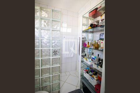 Casa à venda com 300m², 3 quartos e 3 vagasBanheiro da Suíte