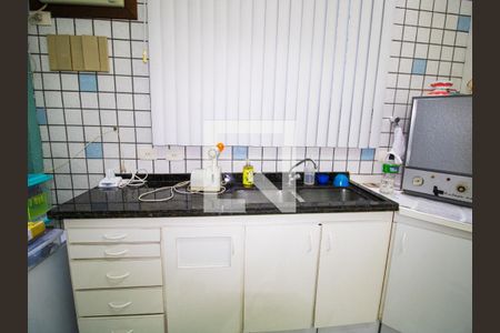 Casa à venda com 300m², 3 quartos e 3 vagasConsultório