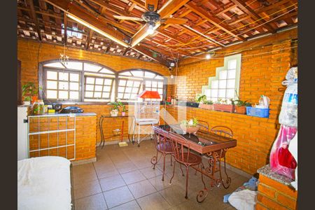 Casa à venda com 300m², 3 quartos e 3 vagasTerraço Gourmet