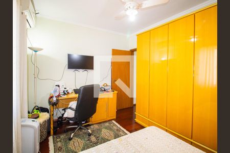 Quarto 1 de casa à venda com 3 quartos, 300m² em Vila Leonor, São Paulo