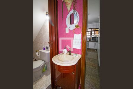 Casa à venda com 300m², 3 quartos e 3 vagasLavabo 1