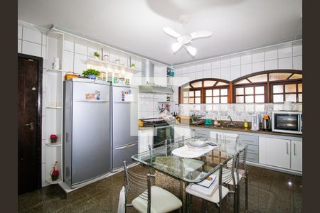 Cozinha de casa à venda com 3 quartos, 300m² em Vila Leonor, São Paulo