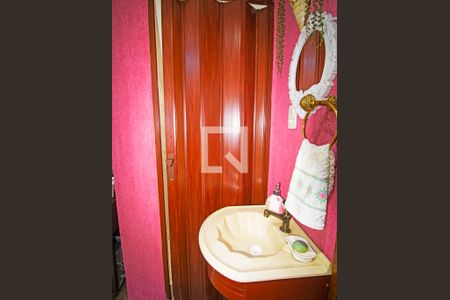 Casa à venda com 300m², 3 quartos e 3 vagasLavabo 1