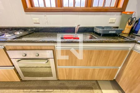 Casa à venda com 290m², 3 quartos e 3 vagasCozinha