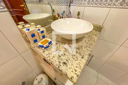 Casa à venda com 290m², 3 quartos e 3 vagasBanheiro da Suíte