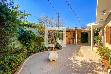 Casa à venda com 290m², 3 quartos e 3 vagasQuintal