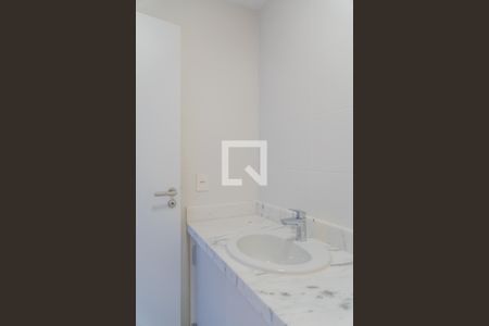 Casa de condomínio à venda com 155m², 3 quartos e 2 vagas Casa de condomínio à venda com 155m², 3 quartos e 2 vagasBanheiro Social