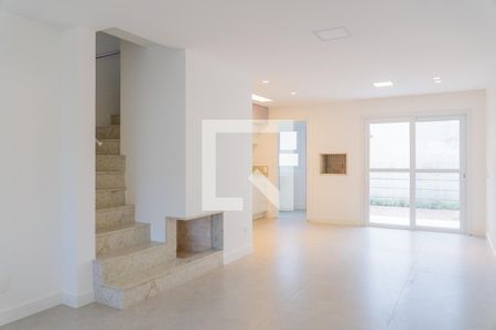 Sala de casa de condomínio à venda com 3 quartos, 155m² em Vila Nova, Porto Alegre