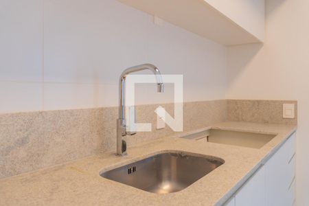 Casa de condomínio à venda com 155m², 3 quartos e 2 vagas Casa de condomínio à venda com 155m², 3 quartos e 2 vagasCozinha e Área de Serviço