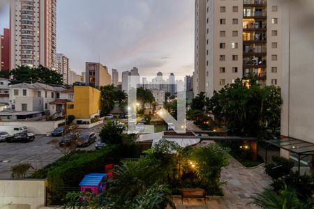 Vista do Quarto 1 de apartamento para alugar com 2 quartos, 69m² em Aclimação, São Paulo