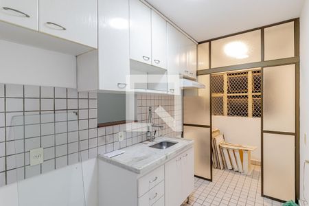 Cozinha de apartamento para alugar com 2 quartos, 69m² em Aclimação, São Paulo
