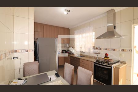 Casa à venda com 110m², 3 quartos e 2 vagasCozinha