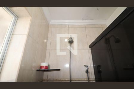 Casa à venda com 110m², 3 quartos e 2 vagasBanheiro da Suíte 1