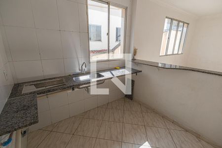 Cozinha de apartamento para alugar com 2 quartos, 65m² em Santa Monica, Belo Horizonte