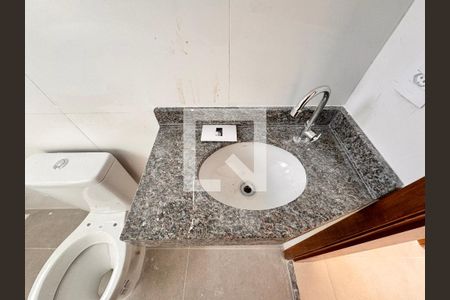 Apartamento à venda com 45m², 2 quartos e 1 vaga Apartamento à venda com 45m², 2 quartos e 1 vagaBanheiro