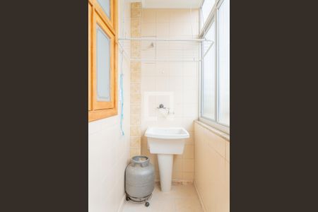 Apartamento à venda com 49m², 1 quarto e sem vaga Apartamento à venda com 49m², 1 quarto e sem vagaCozinha e Área de Serviço