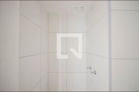 Banheiro da Suíte de apartamento para alugar com 2 quartos, 53m² em São Cristóvão, Rio de Janeiro