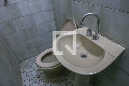 Banheiro de apartamento para alugar com 1 quarto, 35m² em Bom Retiro, São Paulo