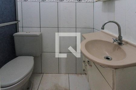 Banheiro de casa para alugar com 4 quartos, 80m² em Jardim Independência, São Paulo