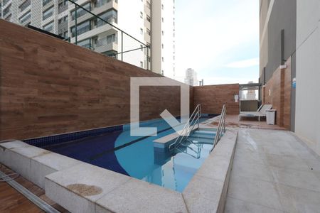 Apartamento à venda com 32m², 1 quarto e 1 vagaÁrea comum - Piscina