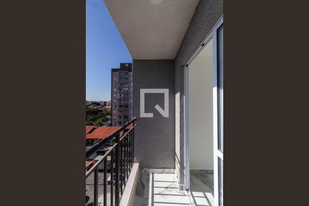 Varanda Sala e Cozinha Integrada  de apartamento para alugar com 2 quartos, 38m² em Vila Ré, São Paulo