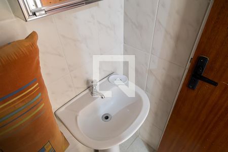 Casa à venda com 95m², 3 quartos e 2 vagasBanheiro de Serviço - Pia