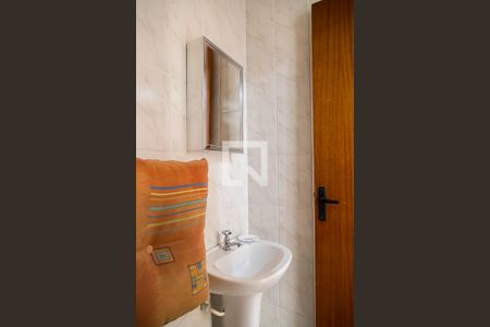 Casa à venda com 95m², 3 quartos e 2 vagasBanheiro de Serviço