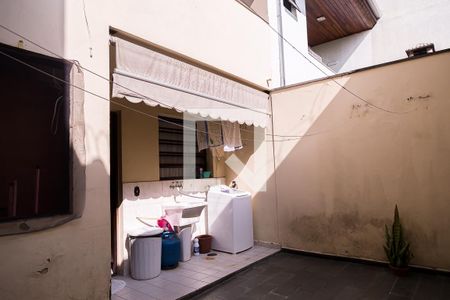 Casa à venda com 95m², 3 quartos e 2 vagasQuintal e Área de Serviço