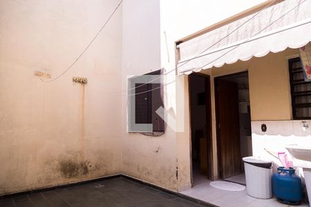 Casa à venda com 95m², 3 quartos e 2 vagasQuintal e Área de Serviço