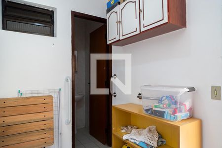 Casa à venda com 95m², 3 quartos e 2 vagasQuarto de Serviço