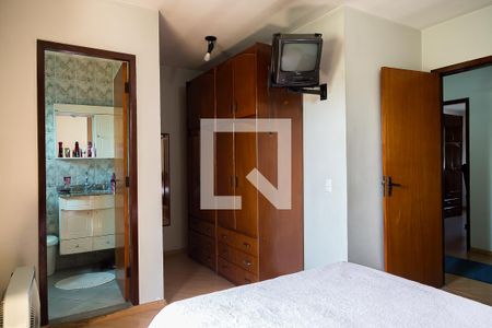 Casa à venda com 95m², 3 quartos e 2 vagasSuíte