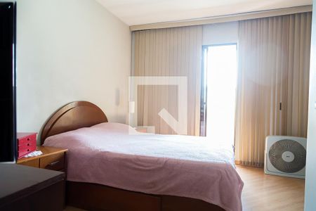 Casa à venda com 95m², 3 quartos e 2 vagasSuíte